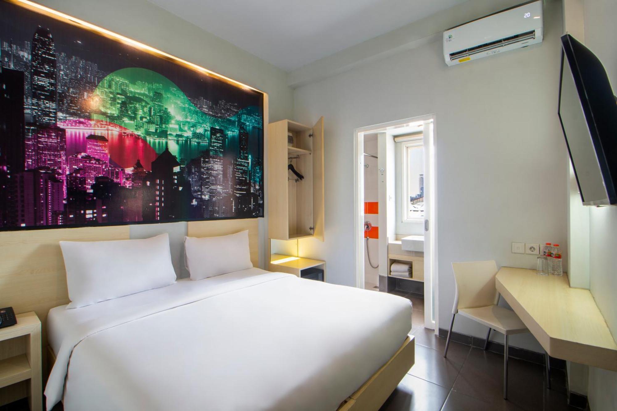 Cleo Hotel Jemursari Surabaya Exterior photo